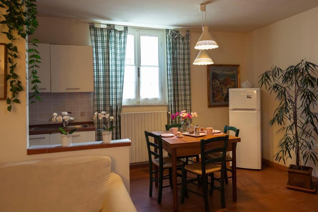 Casa La Lilla Apartment Cascina Luaran gambar